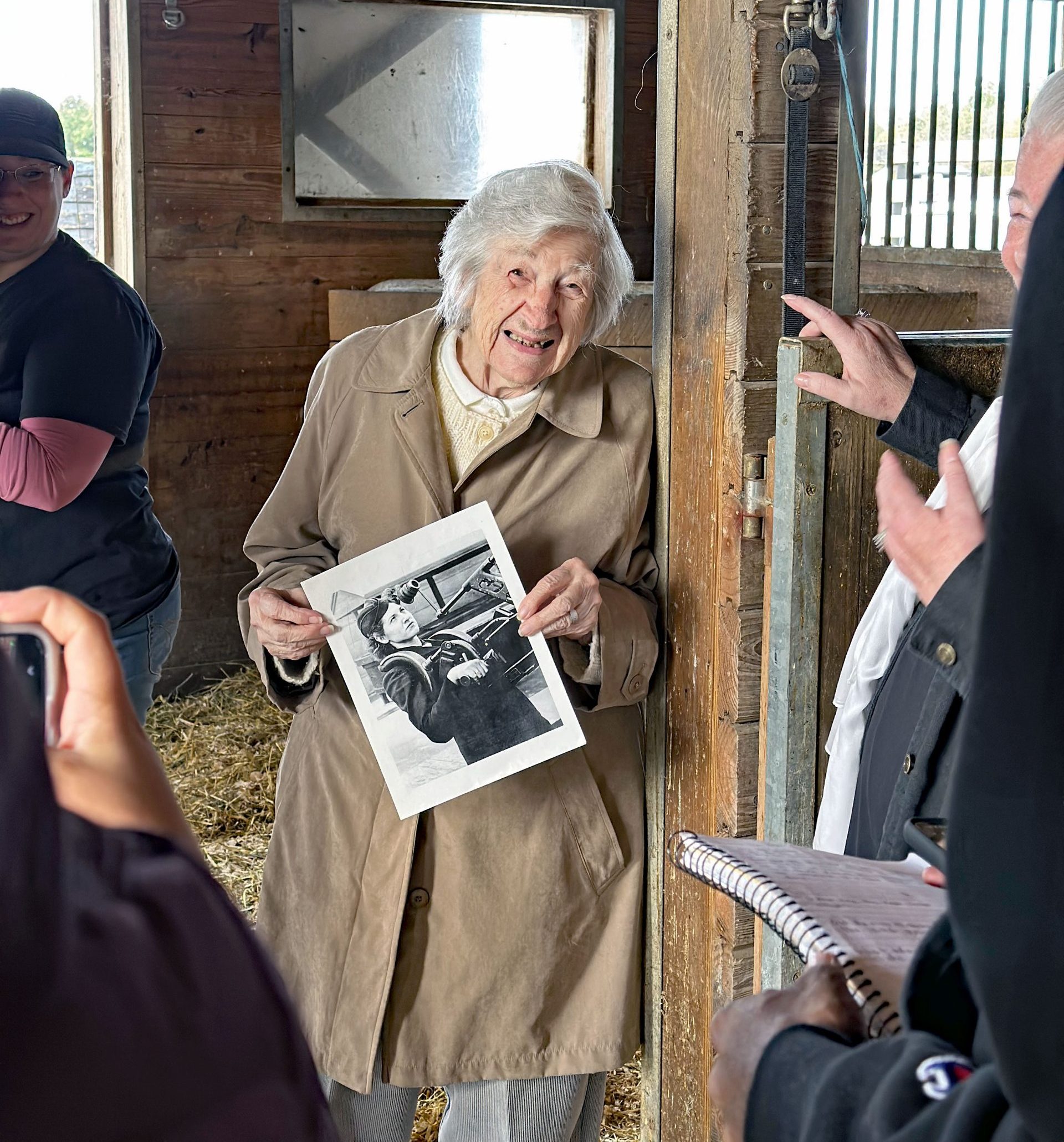 You are currently viewing Front Page Feature: Veteran celebrates birthday at Equine Advocates
